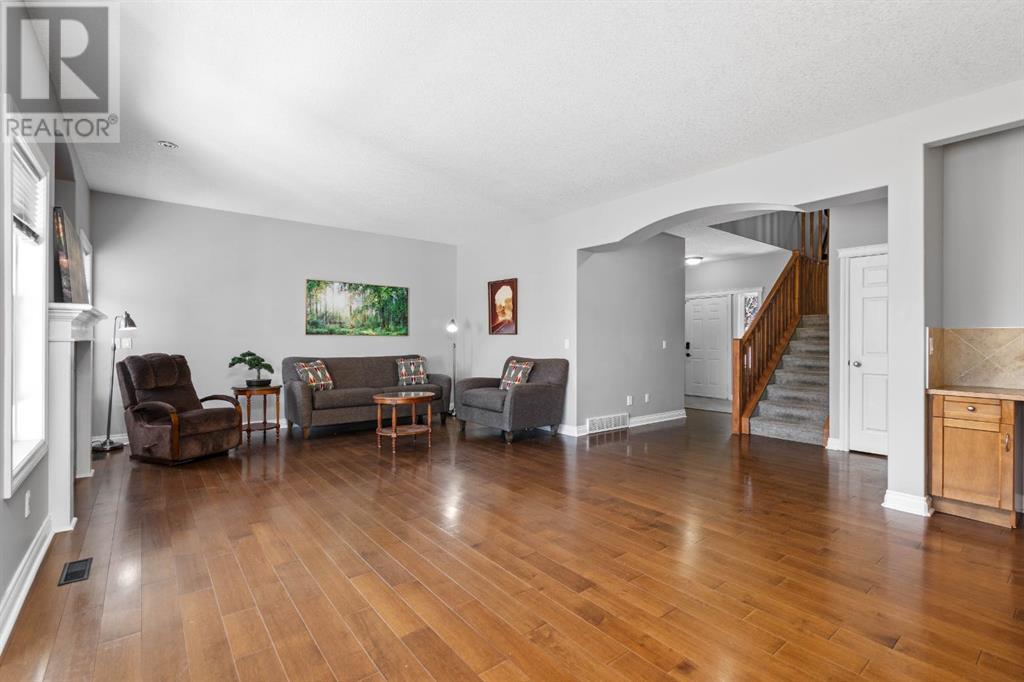 Property at 261 Canals Circle SW image 4
