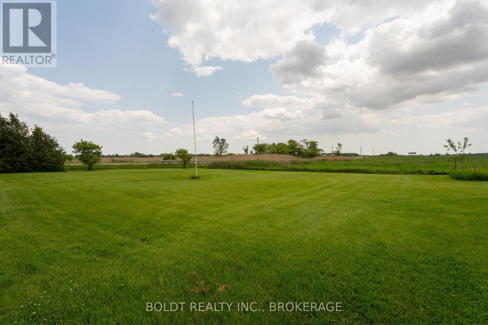 339 Eleventh Road E, Hamilton, Ontario  L8J 3N3 - Photo 12 - X12219793