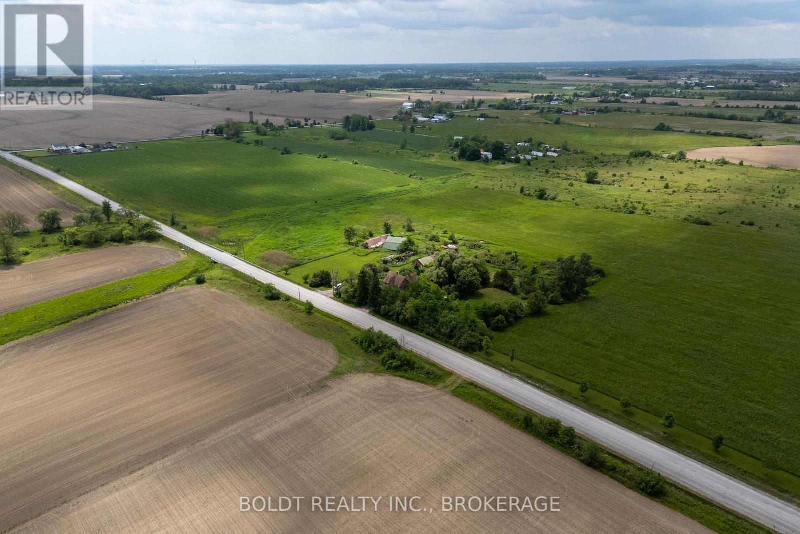 339 Eleventh Road E, Hamilton, Ontario  L8J 3N3 - Photo 3 - X12219793