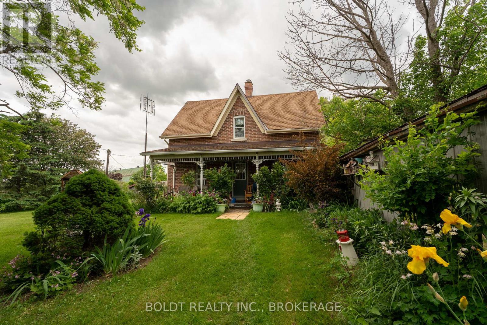 339 Eleventh Road E, Hamilton, Ontario  L8J 3N3 - Photo 5 - X12219793