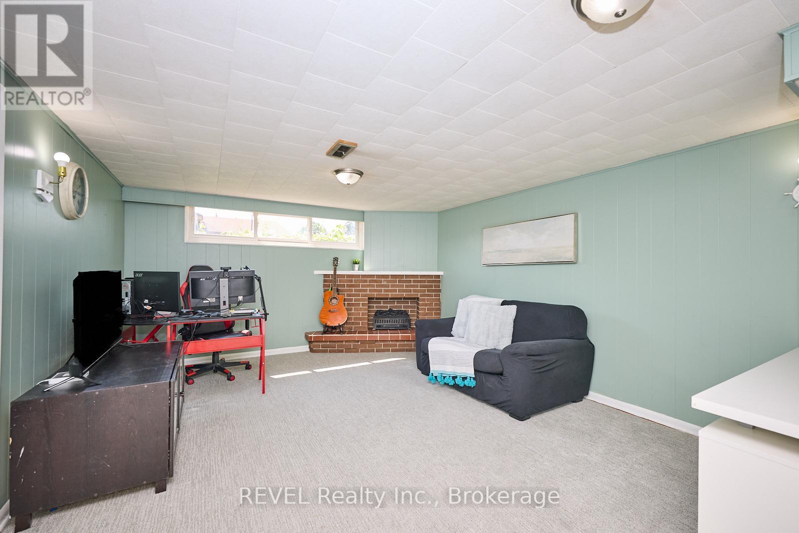 6724 Mcmicking Street, Niagara Falls, Ontario  L2J 1X3 - Photo 27 - X12219820