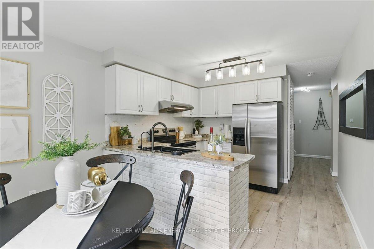 Property at 89 YORKVILLE DRIVE image 5