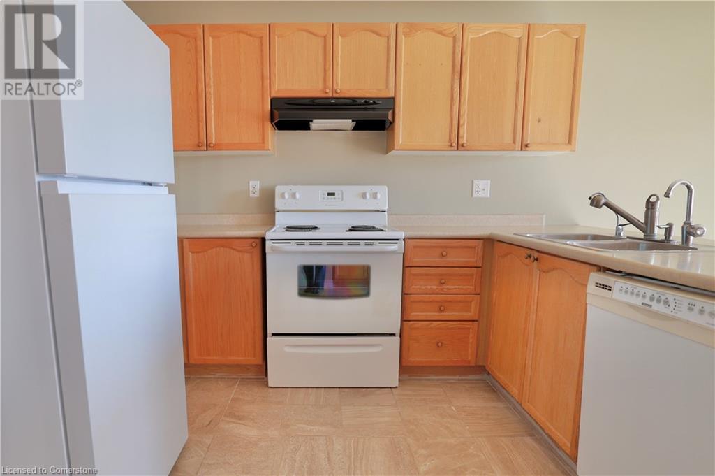 747 Karlsfeld Road, Waterloo, Ontario  N2T 2X2 - Photo 8 - 40720978