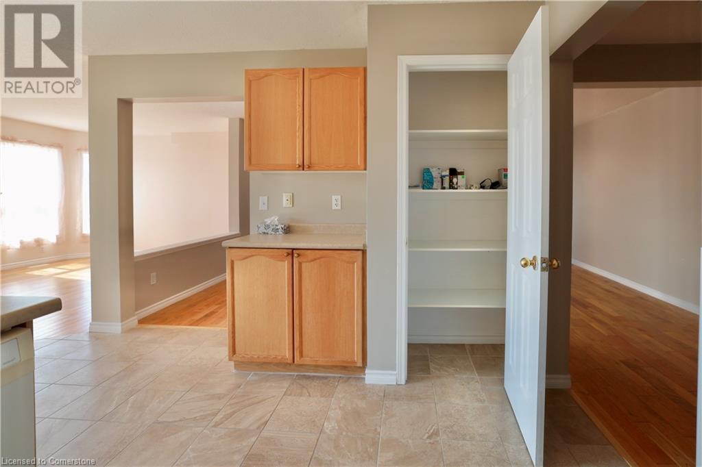747 Karlsfeld Road, Waterloo, Ontario  N2T 2X2 - Photo 12 - 40720978