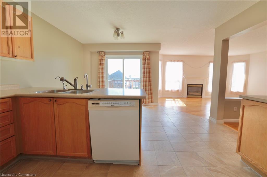 747 Karlsfeld Road, Waterloo, Ontario  N2T 2X2 - Photo 7 - 40720978