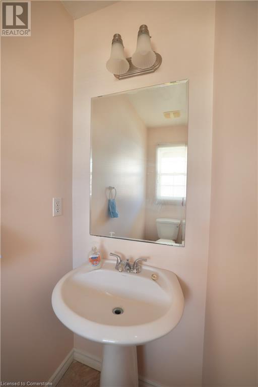 747 Karlsfeld Road, Waterloo, Ontario  N2T 2X2 - Photo 25 - 40720978