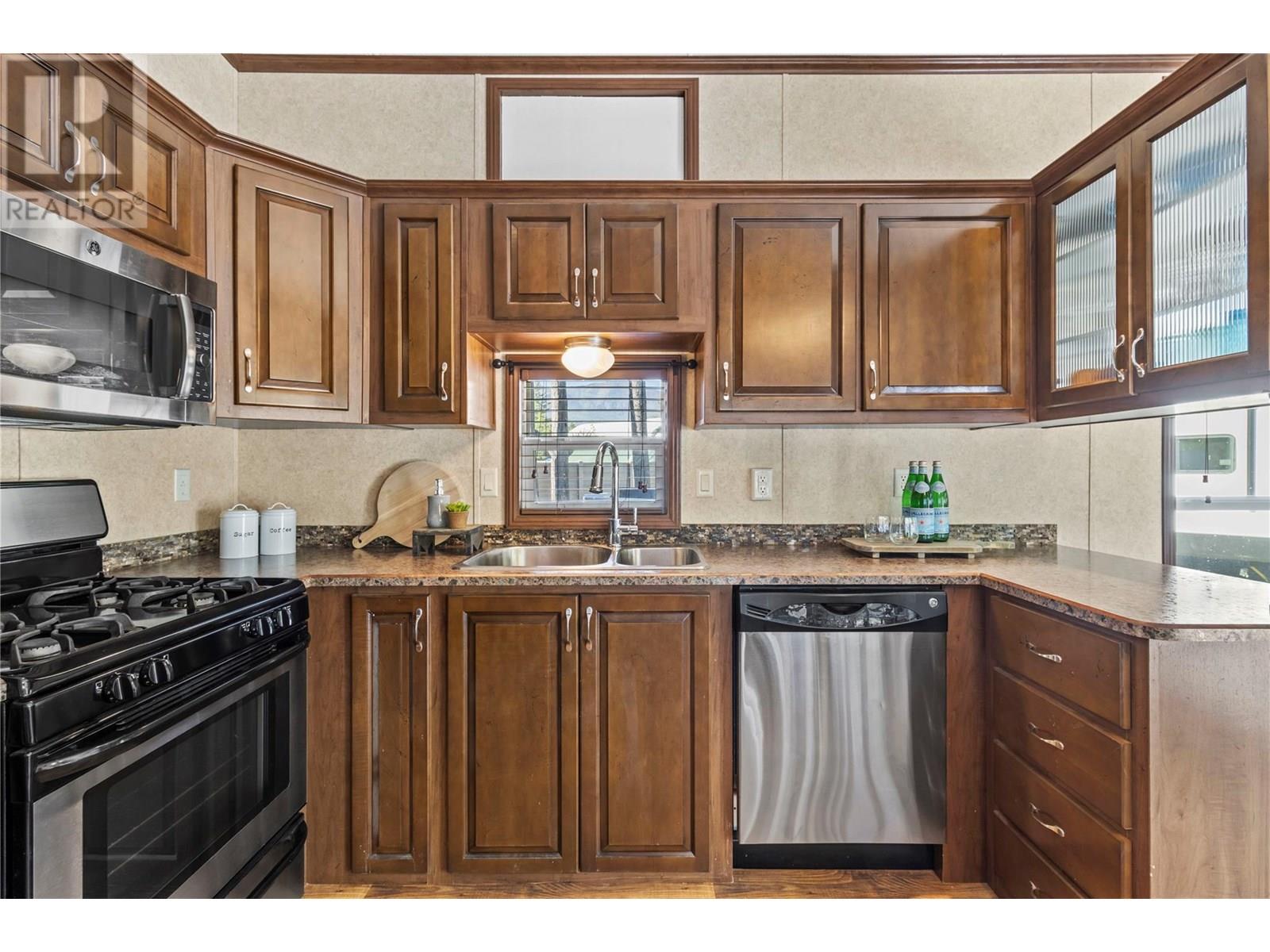 1131 Pine Grove Road Unit# 38, Scotch Creek, British Columbia  V0E 1M5 - Photo 16 - 10349523
