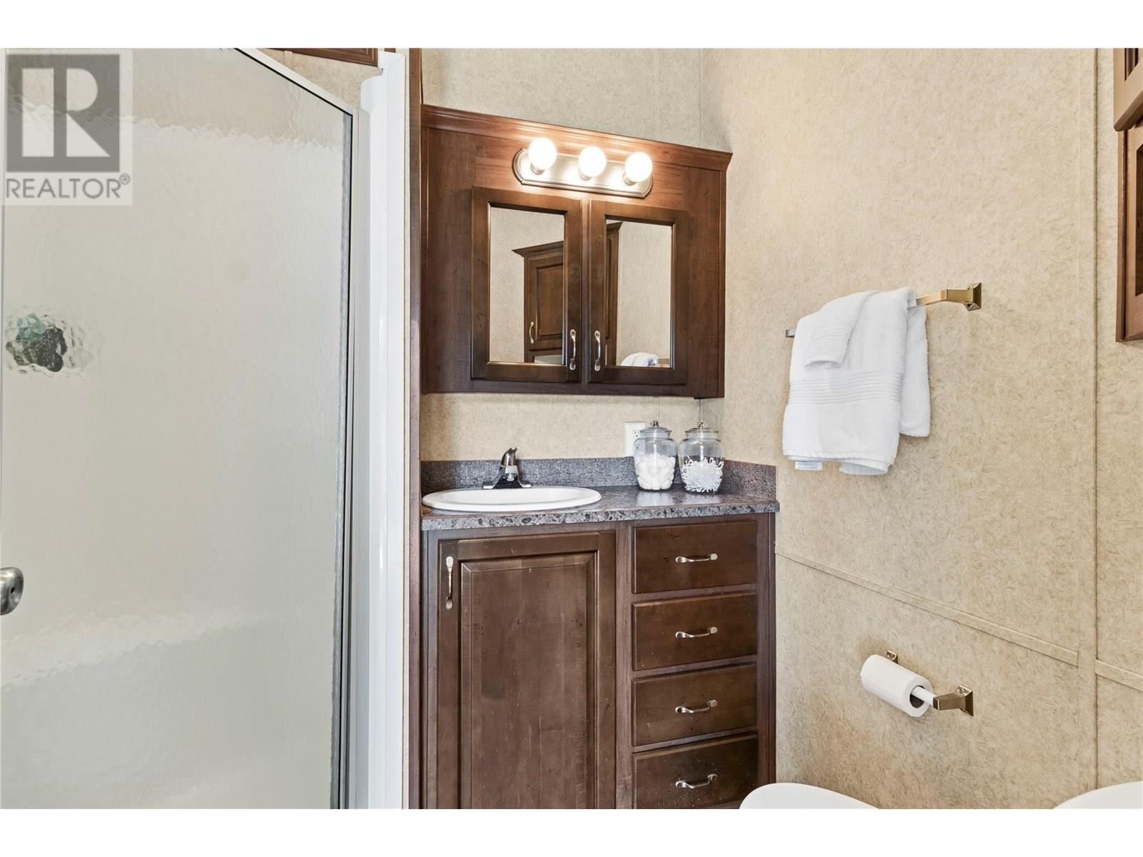 1131 Pine Grove Road Unit# 38, Scotch Creek, British Columbia  V0E 1M5 - Photo 19 - 10349523