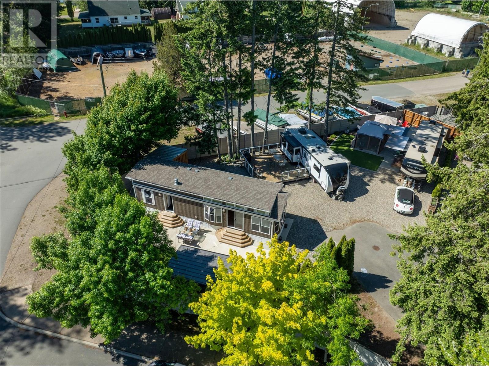 1131 Pine Grove Road Unit# 38, Scotch Creek, British Columbia  V0E 1M5 - Photo 3 - 10349523