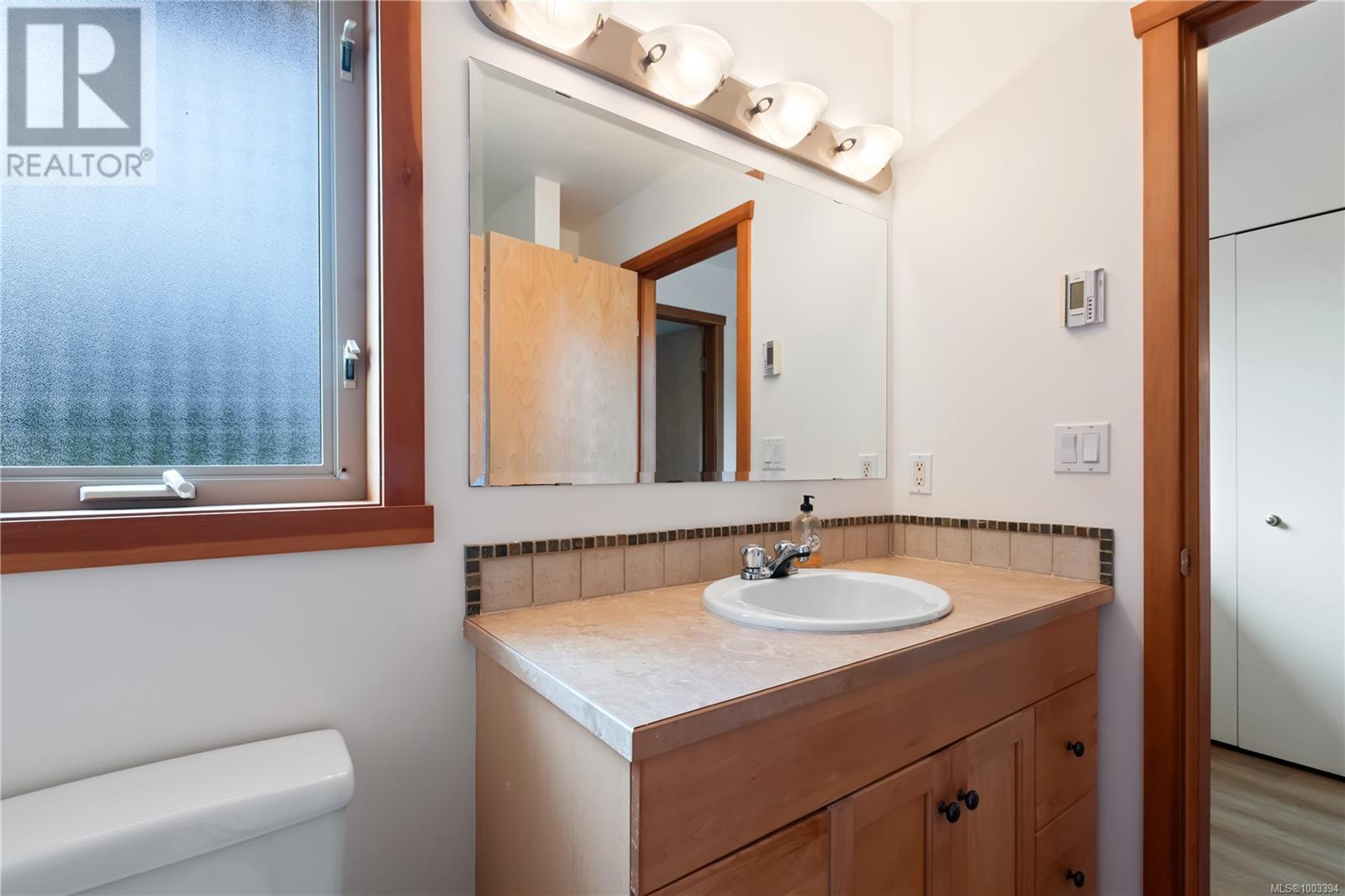4 1626 Holly Cres, Ucluelet, British Columbia  V0R 3A0 - Photo 19 - 1003394