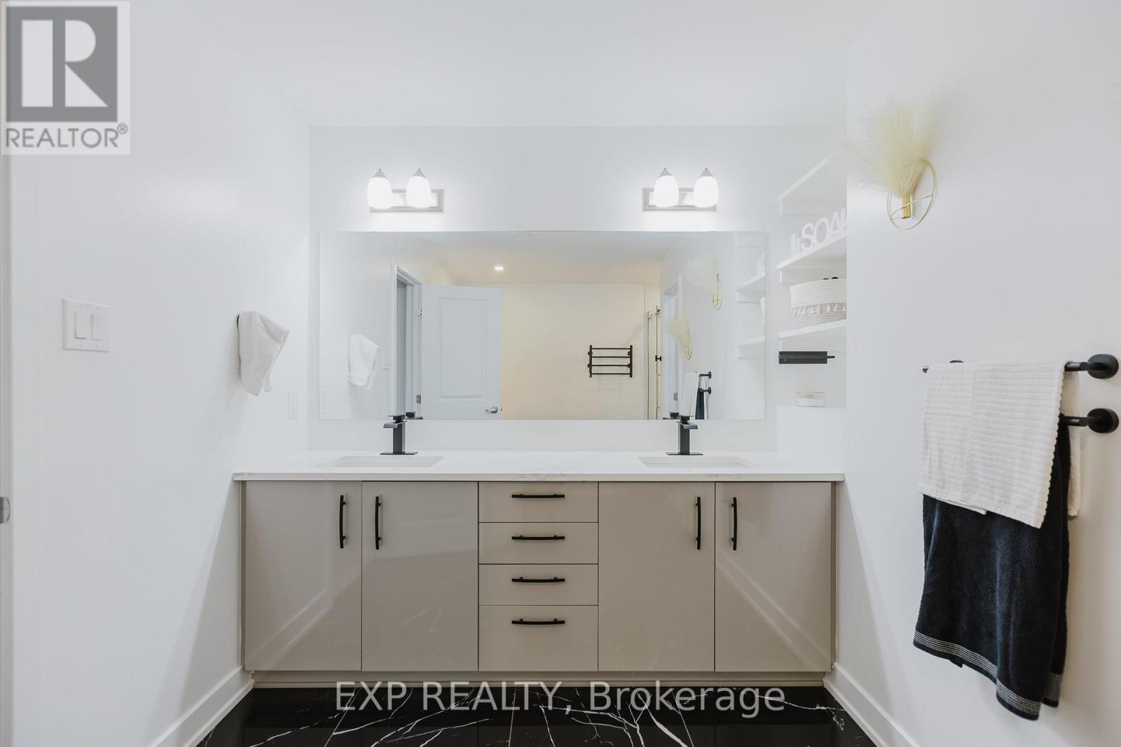 900 Duxbury Lane, Ottawa, Ontario  K4M 0M3 - Photo 29 - X12219797
