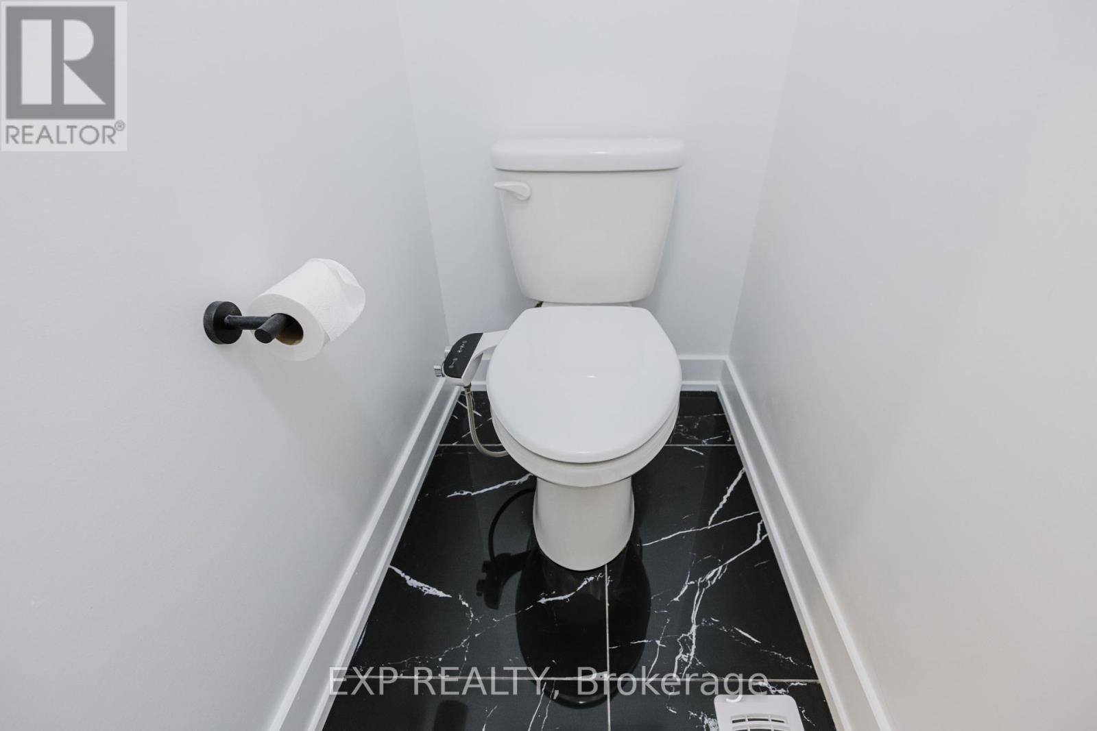 900 Duxbury Lane, Ottawa, Ontario  K4M 0M3 - Photo 31 - X12219797