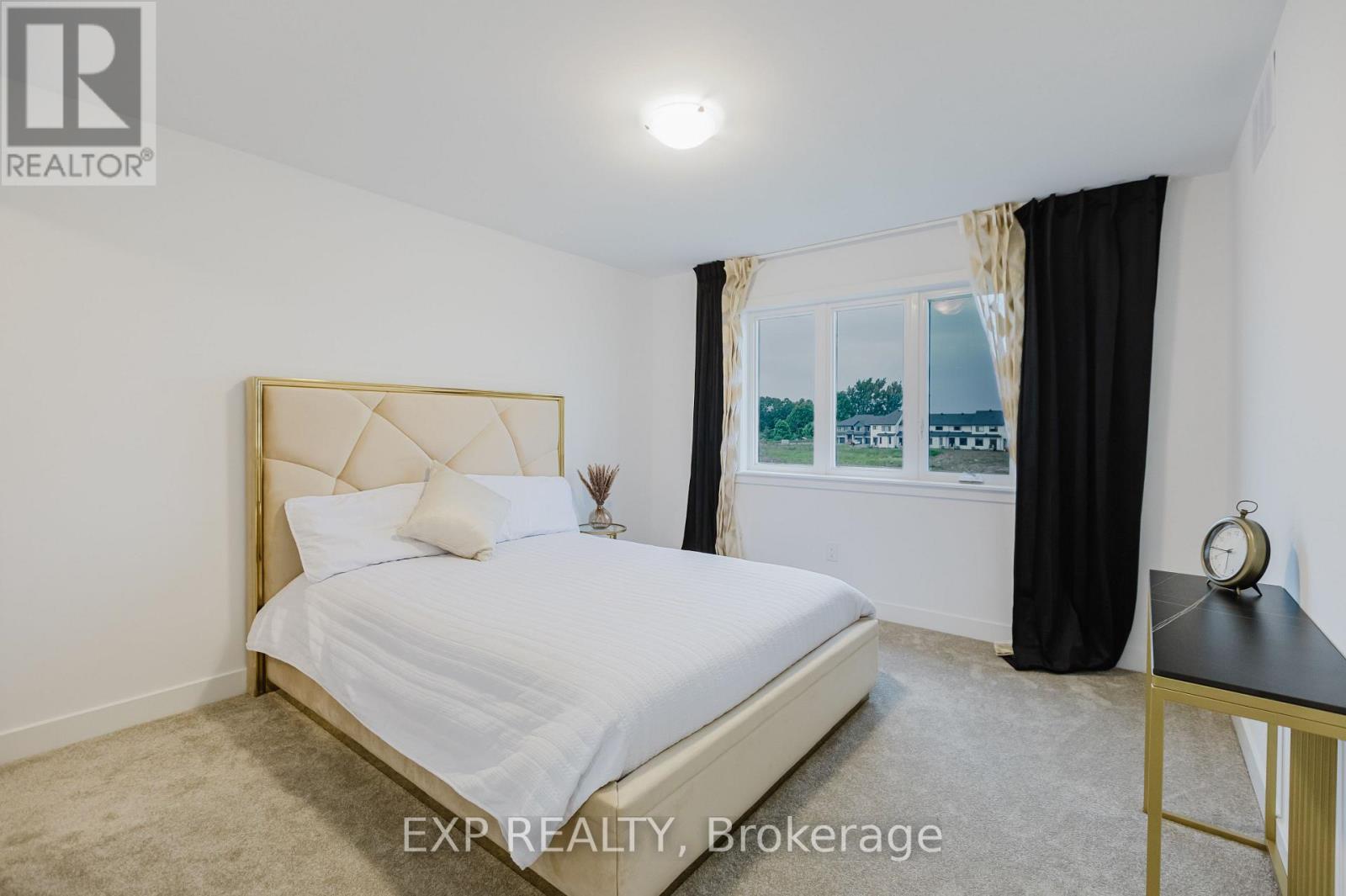 900 Duxbury Lane, Ottawa, Ontario  K4M 0M3 - Photo 33 - X12219797