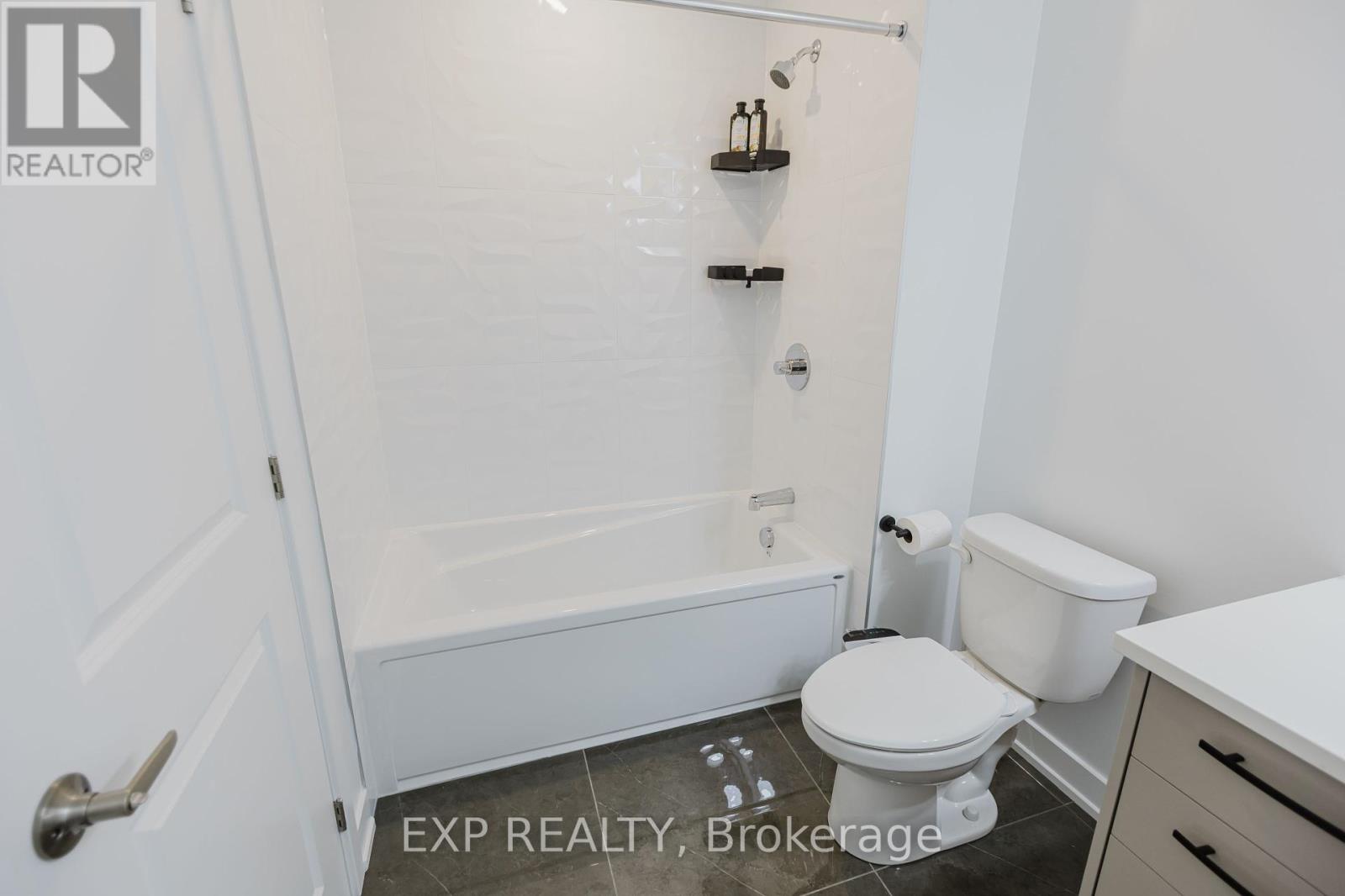 900 Duxbury Lane, Ottawa, Ontario  K4M 0M3 - Photo 43 - X12219797