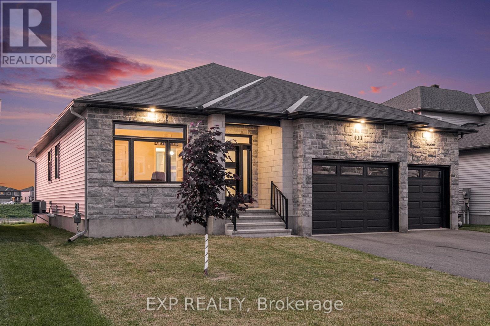 400 CENTRAL PARK BOULEVARD, Russell, Ontario