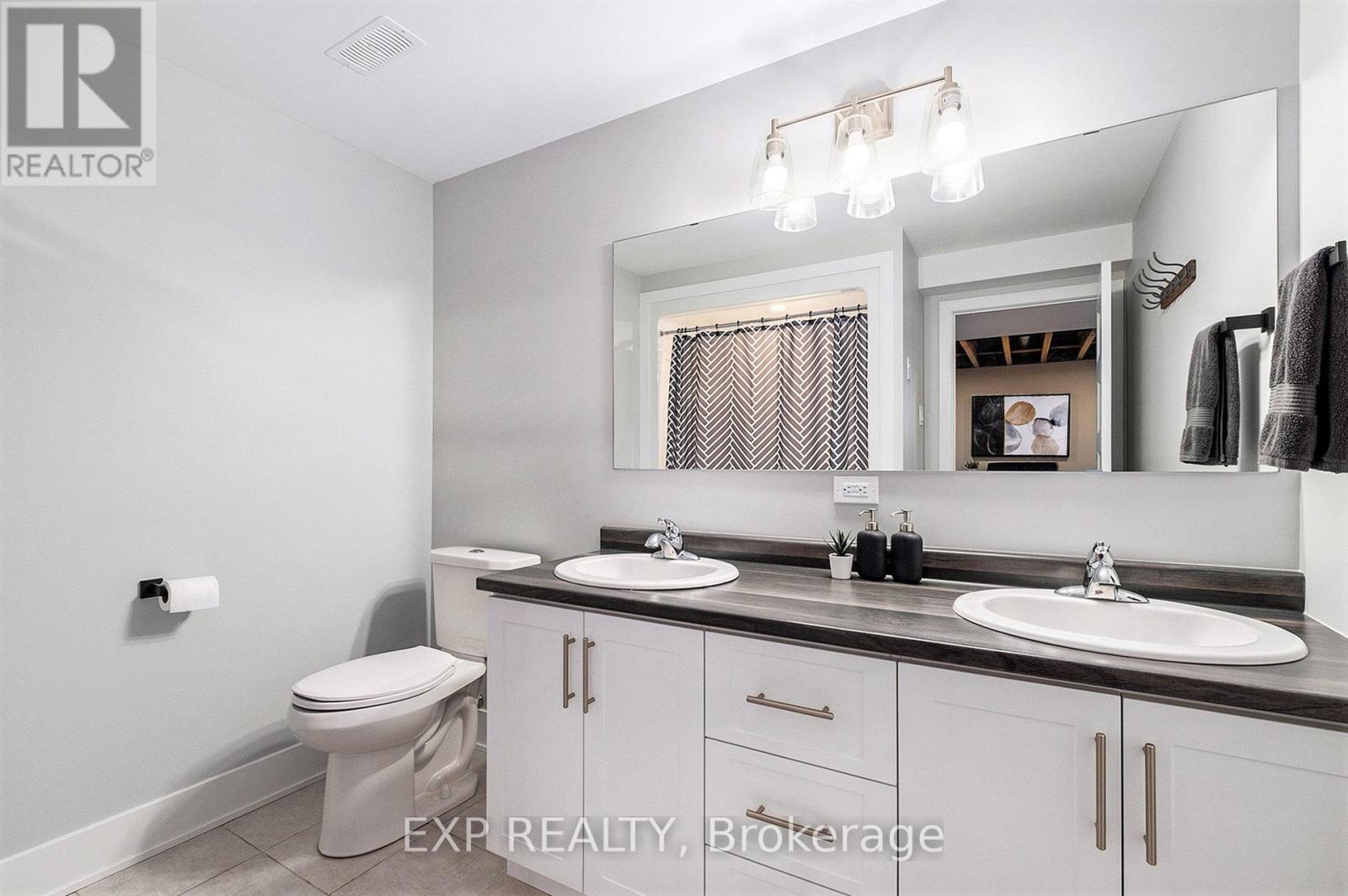 400 Central Park Boulevard, Russell, Ontario  K4R 0C6 - Photo 26 - X12219854