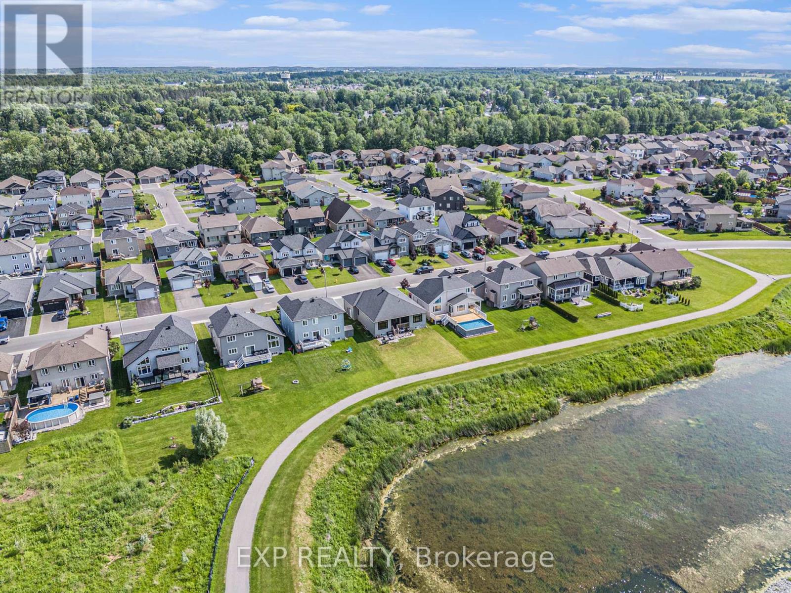 400 Central Park Boulevard, Russell, Ontario  K4R 0C6 - Photo 35 - X12219854