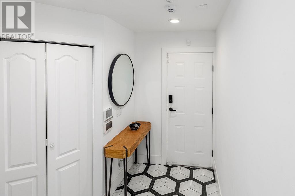 6033 Woodsworth Street, Burnaby, British Columbia  V5G 1S9 - Photo 13 - R3009426
