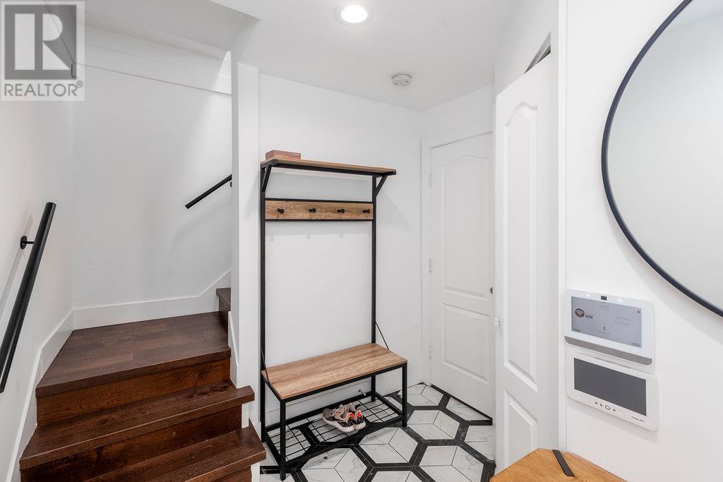 6033 Woodsworth Street, Burnaby, British Columbia  V5G 1S9 - Photo 14 - R3009426