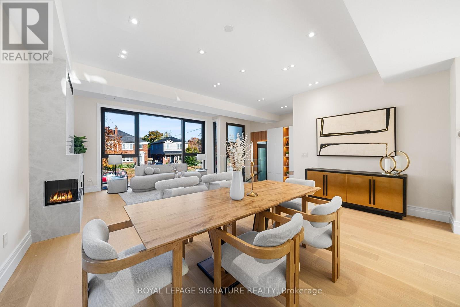 Property at 551 BROADWAY AVENUE image 3