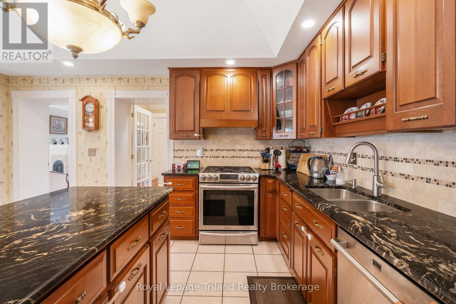 505 Devonshire Avenue, Woodstock, Ontario  N4S 5P5 - Photo 19 - X12219717