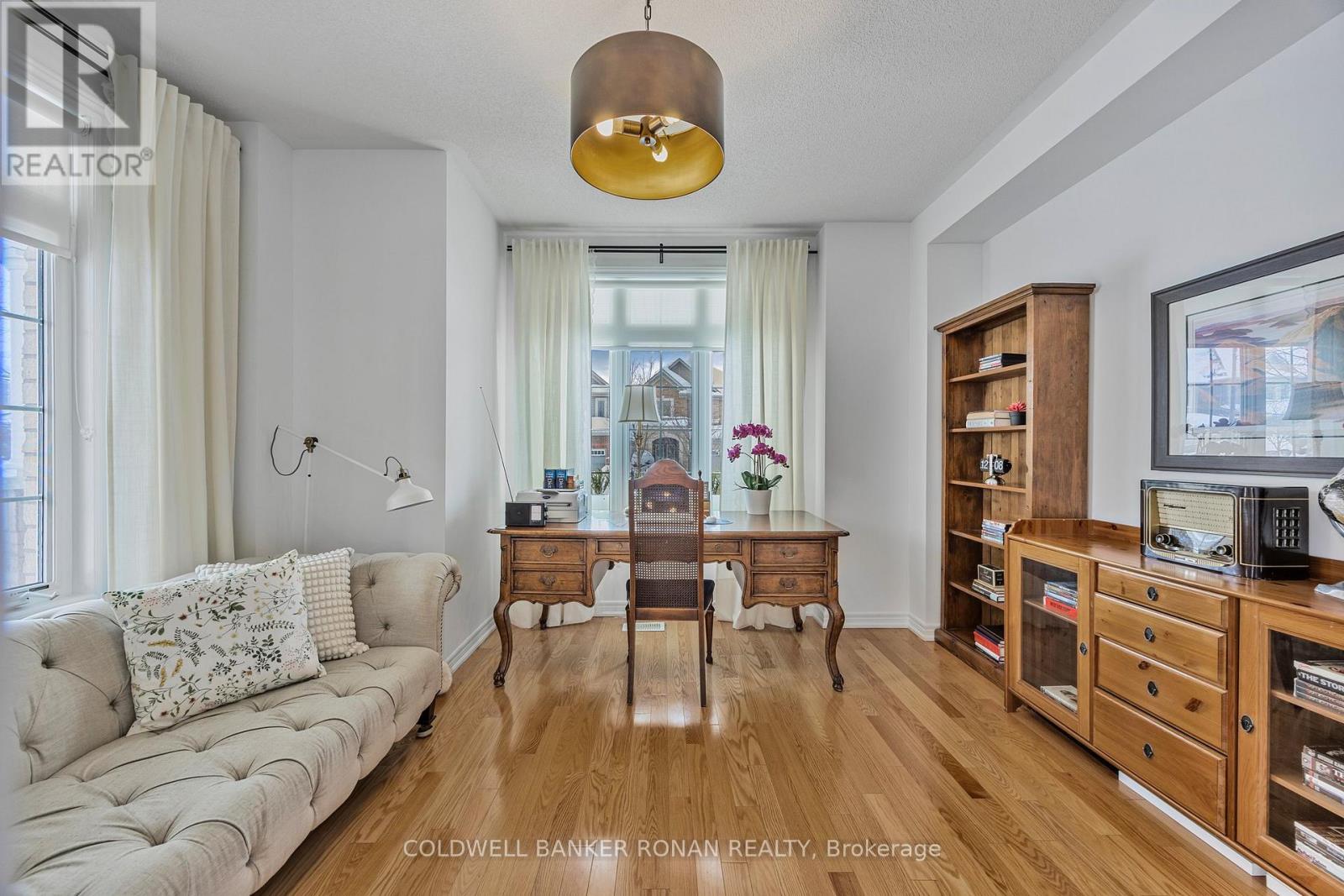 71 Cauthers Crescent, New Tecumseth, Ontario  L9R 0L2 - Photo 8 - N12143630