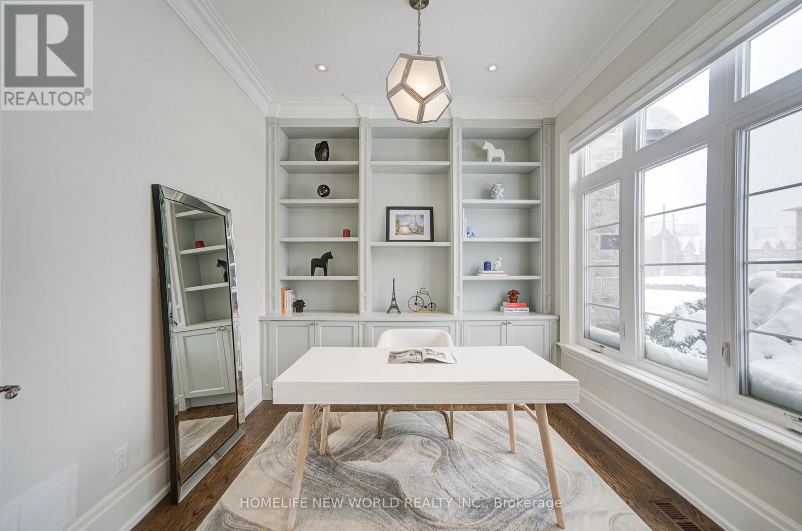 Property at 25 PAYSON AVENUE image 3