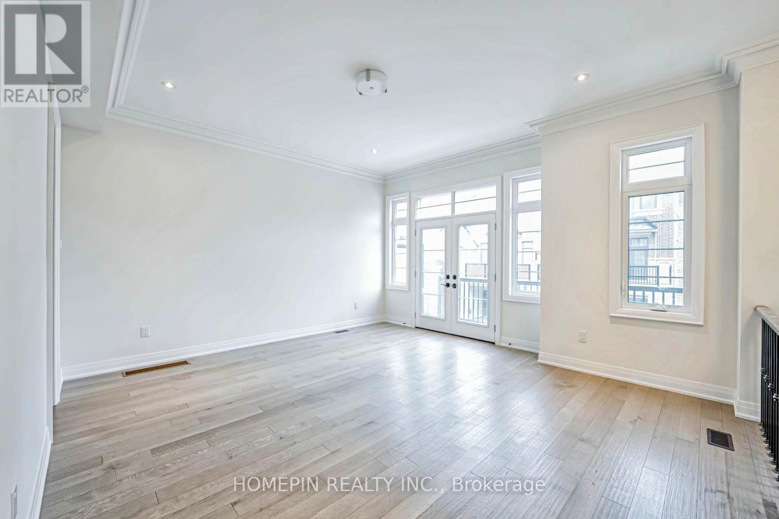 Property at 8 GARDENERS LANE image 3