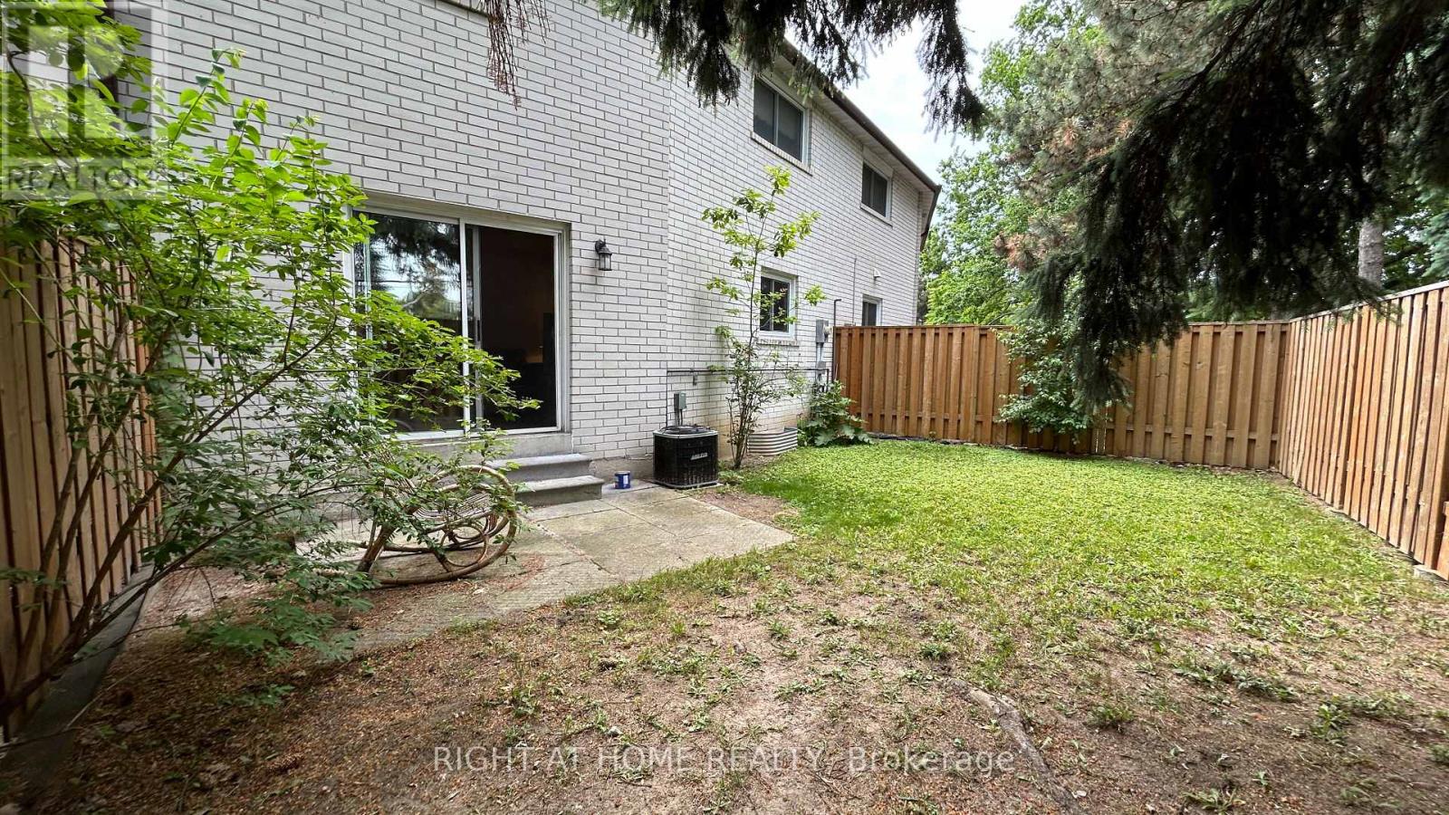 Property at 327 - 26 NILES WAY image 3