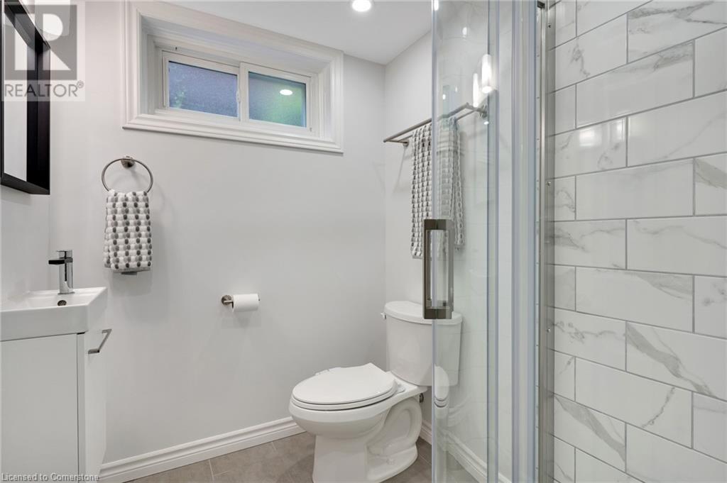 92 Kenwood Drive, Kitchener, Ontario  N2B 3H2 - Photo 15 - 40734202