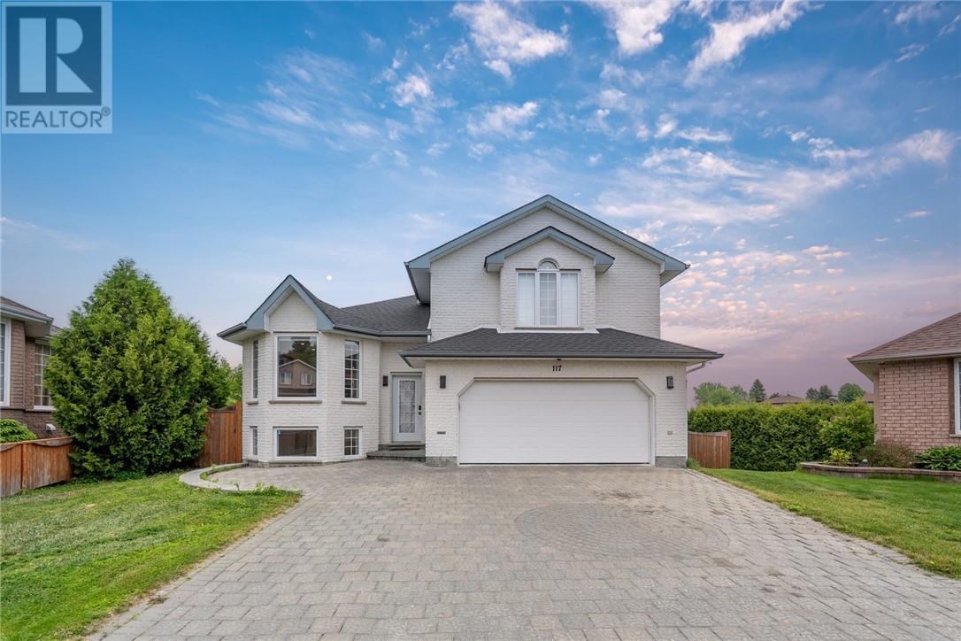 Property at 117 Gardenvale Court image 1