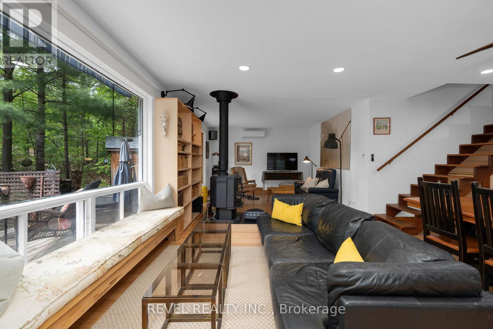3248 Muskoka Street, Severn (Washago), Ontario  L0K 2B0 - Photo 16 - S12219522