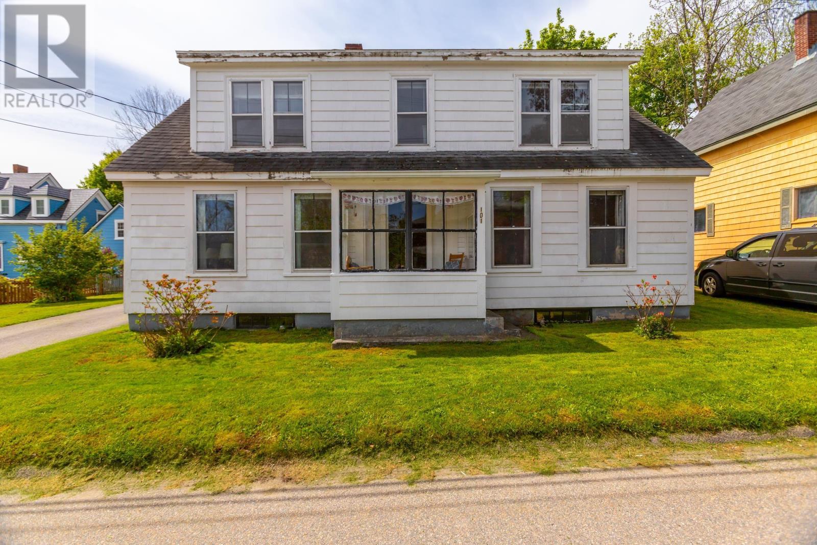 Property at 101 Victoria Street image 2