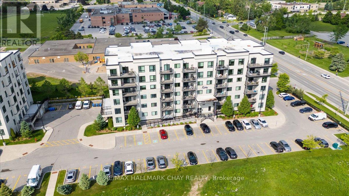 Property at 404 - 295 CUNDLES ROAD E image 1