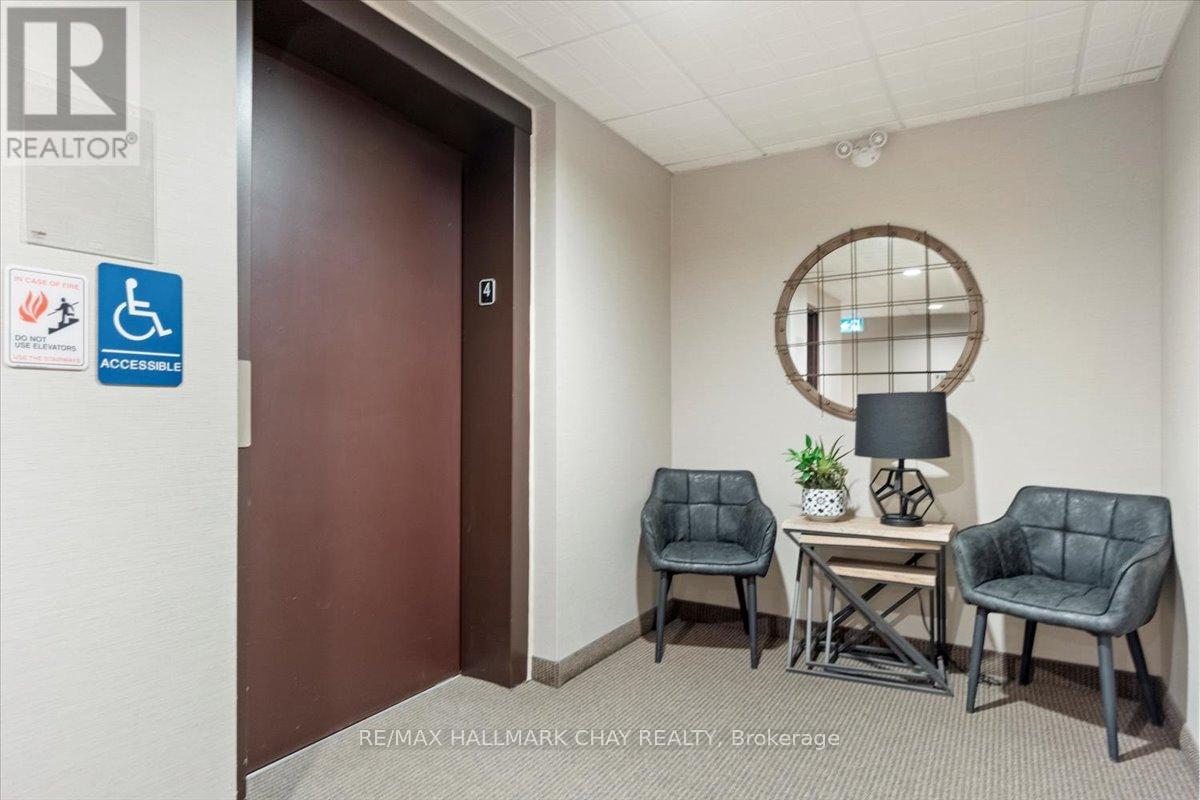 404 - 295 Cundles Road E, Barrie, Ontario  L4M 0K8 - Photo 7 - S12219561