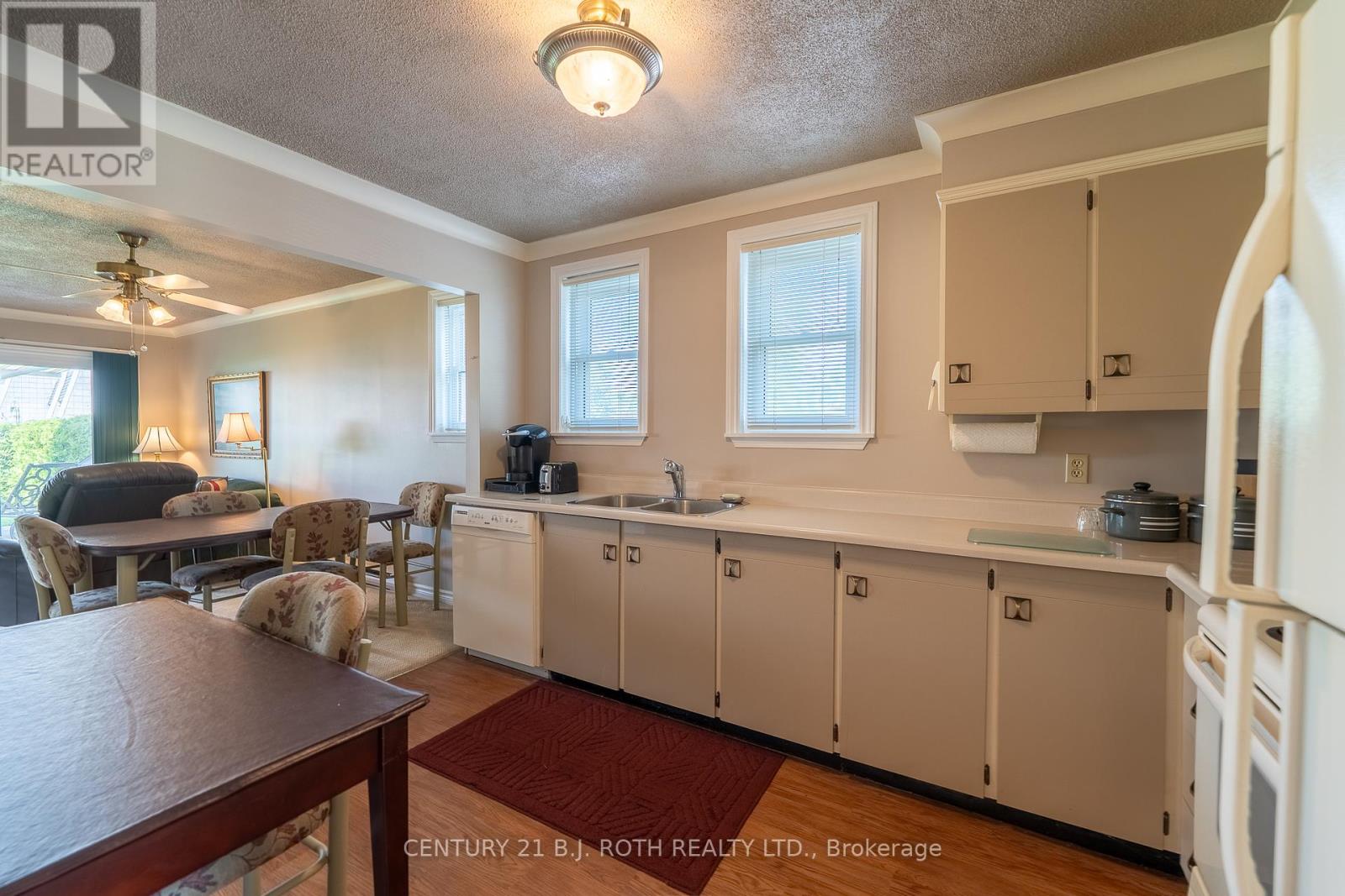 26 - 1 Paradise Boulevard, Ramara (Brechin), Ontario  L0K 1B0 - Photo 4 - S12219827