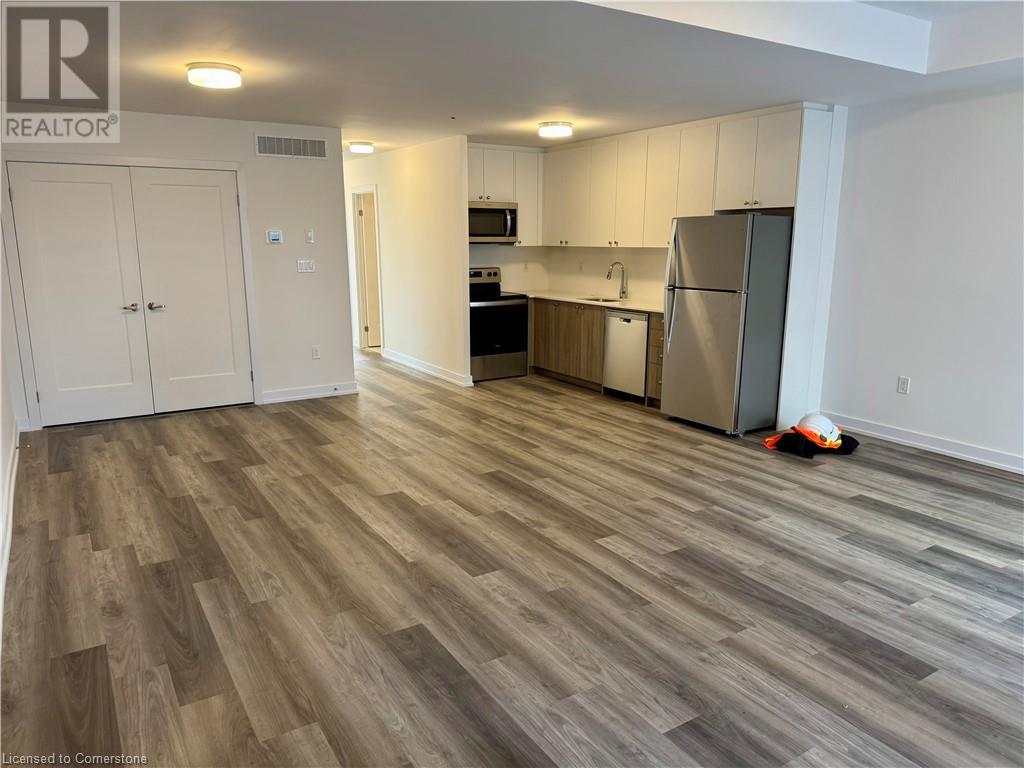 40 Palace Street Unit# L20, Kitchener, Ontario  N2E 0L2 - Photo 2 - 40741191