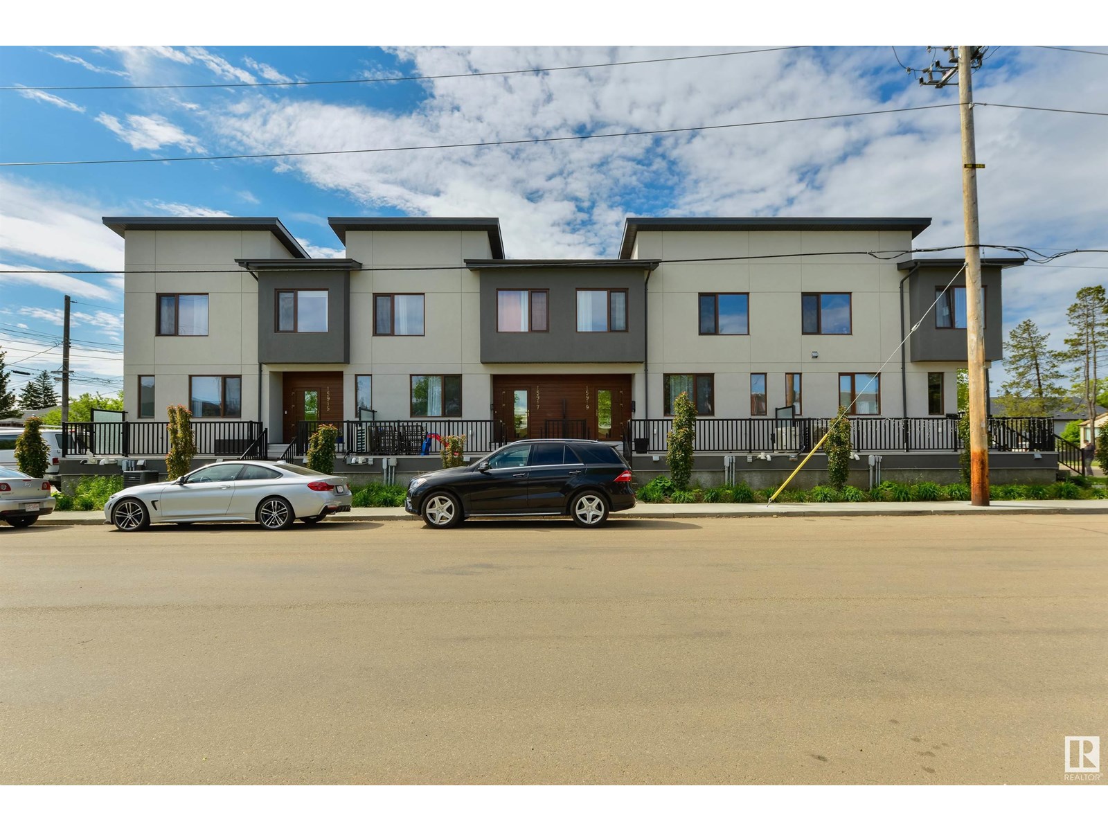 Property at 15919 104 AV NW image 4