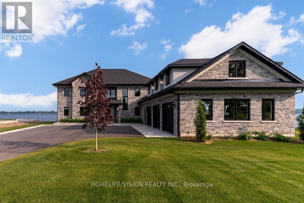 <div class="slider-price">$4,250,000</div><p>1828 Old Highway 2, Belleville, Ontario</p>