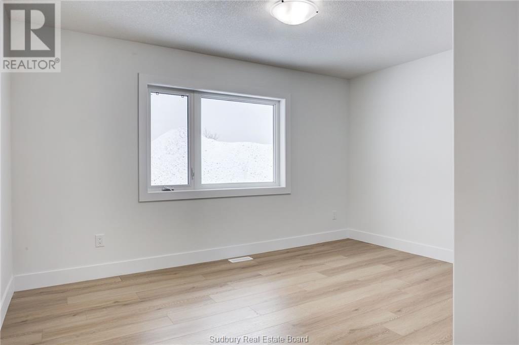 831 Moonrock Avenue, Sudbury, Ontario  P3E 5Z5 - Photo 13 - 2122906