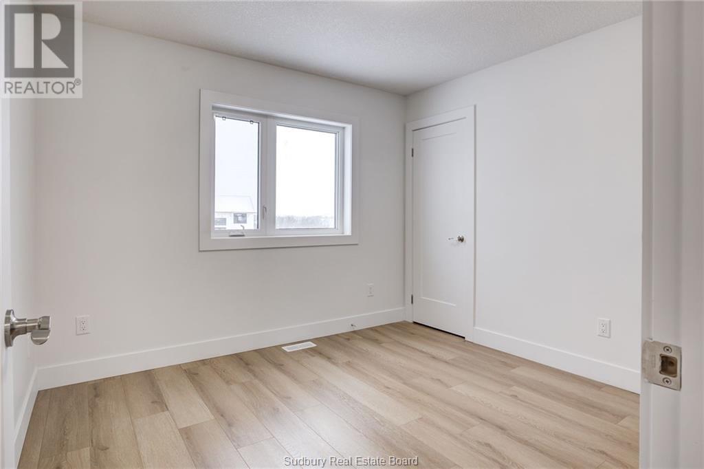 831 Moonrock Avenue, Sudbury, Ontario  P3E 5Z5 - Photo 15 - 2122906