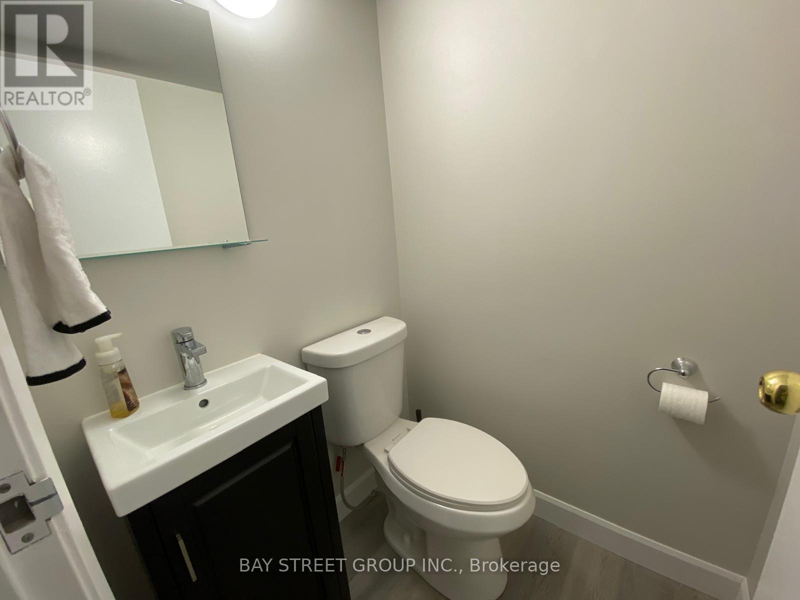 28 - 2200 Glenwood School Drive, Burlington, Ontario  L7R 4H7 - Photo 17 - W12217940