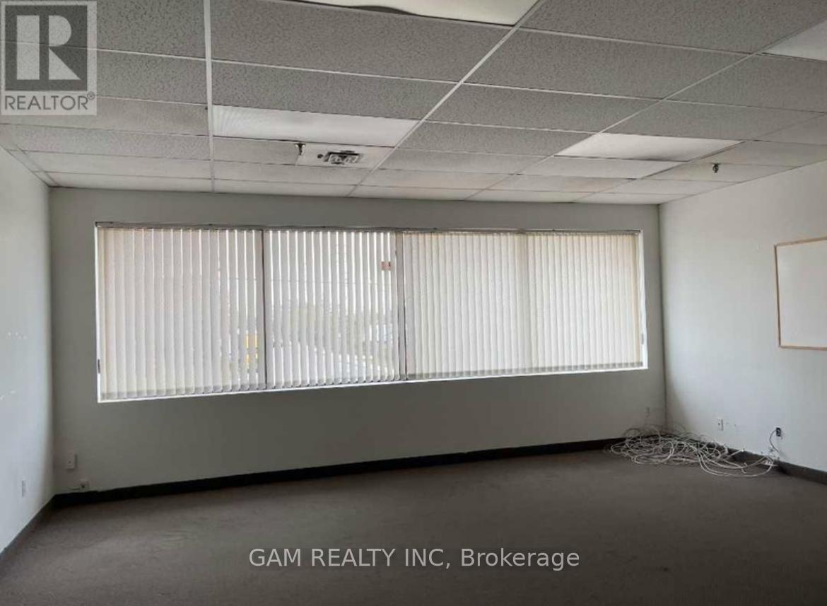 210 - 2404 Haines Road, Mississauga, Ontario L4Y 1Y6 - Photo 3 - W12219639