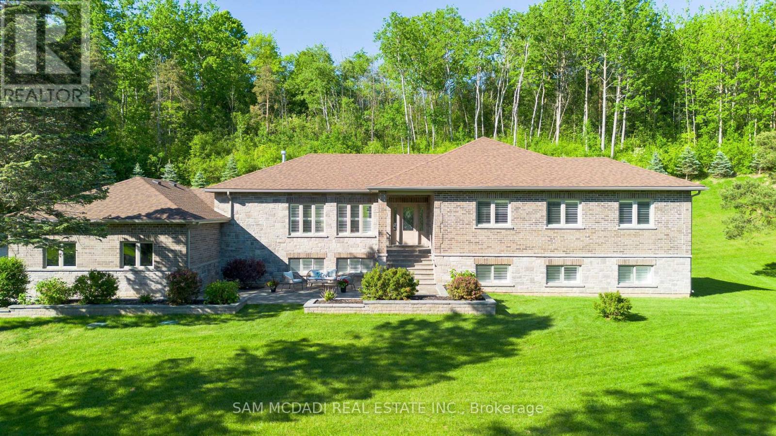 Property at 395 KING STREET E image 2