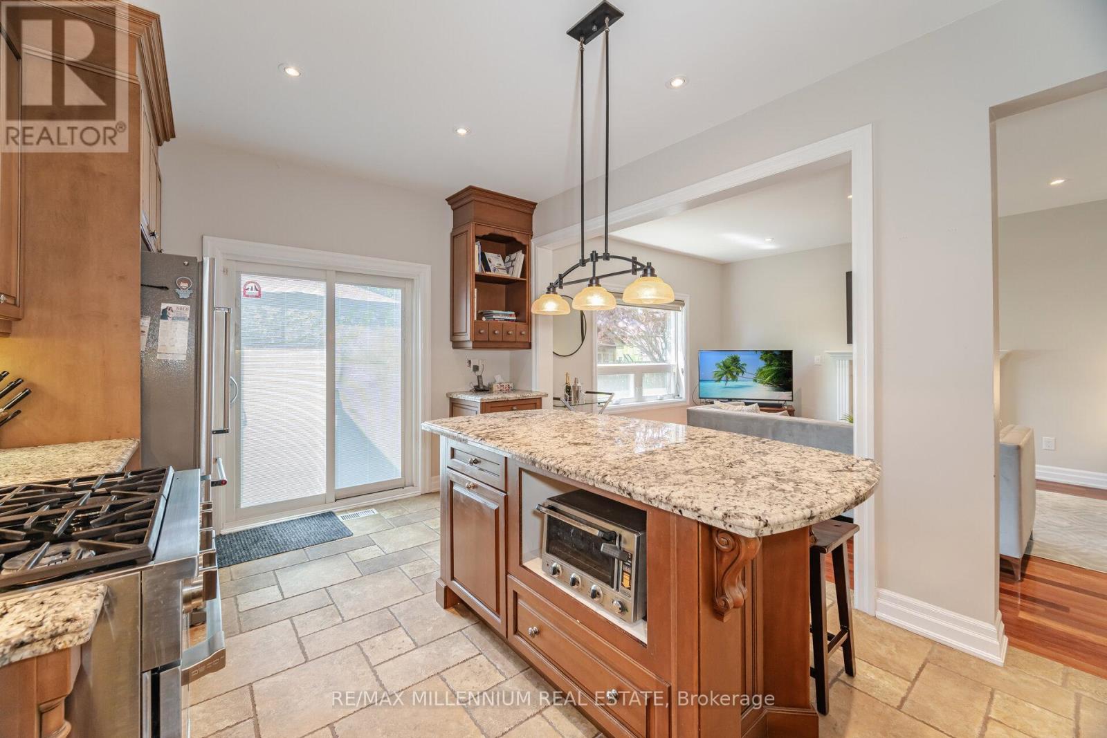 7368 Davemark Court, Mississauga (Meadowvale Village), Ontario  L5N 7P3 - Photo 21 - W12219851