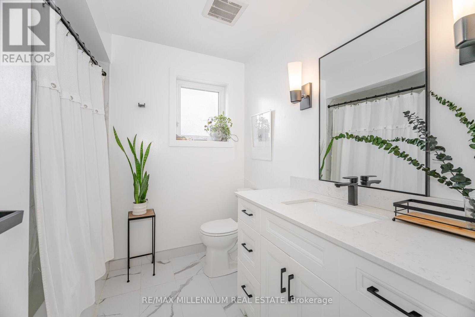 7368 Davemark Court, Mississauga (Meadowvale Village), Ontario  L5N 7P3 - Photo 42 - W12219851