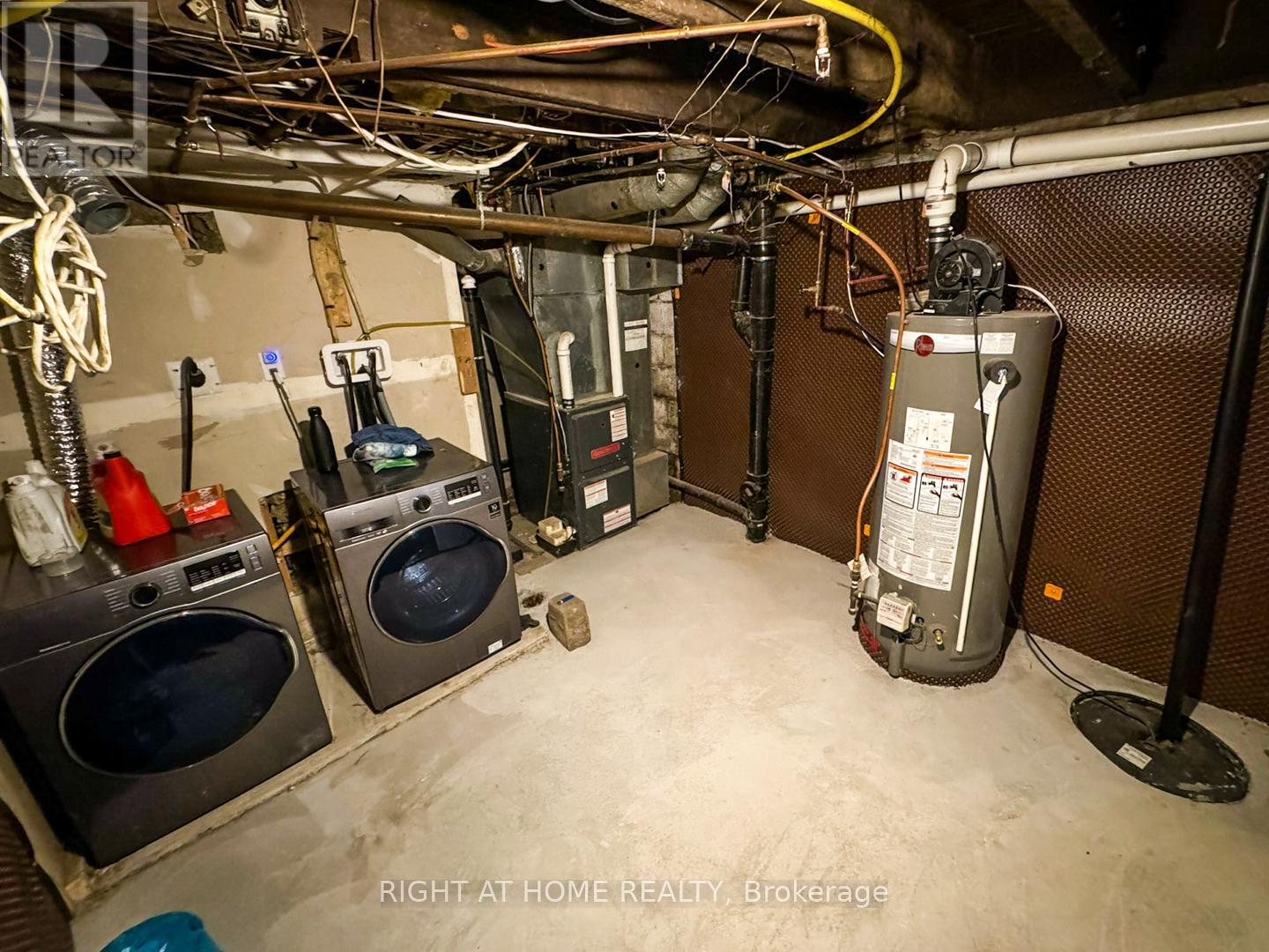 487 Cannon Street E, Hamilton (Gibson), Ontario  L8L 2E5 - Photo 18 - X12219524