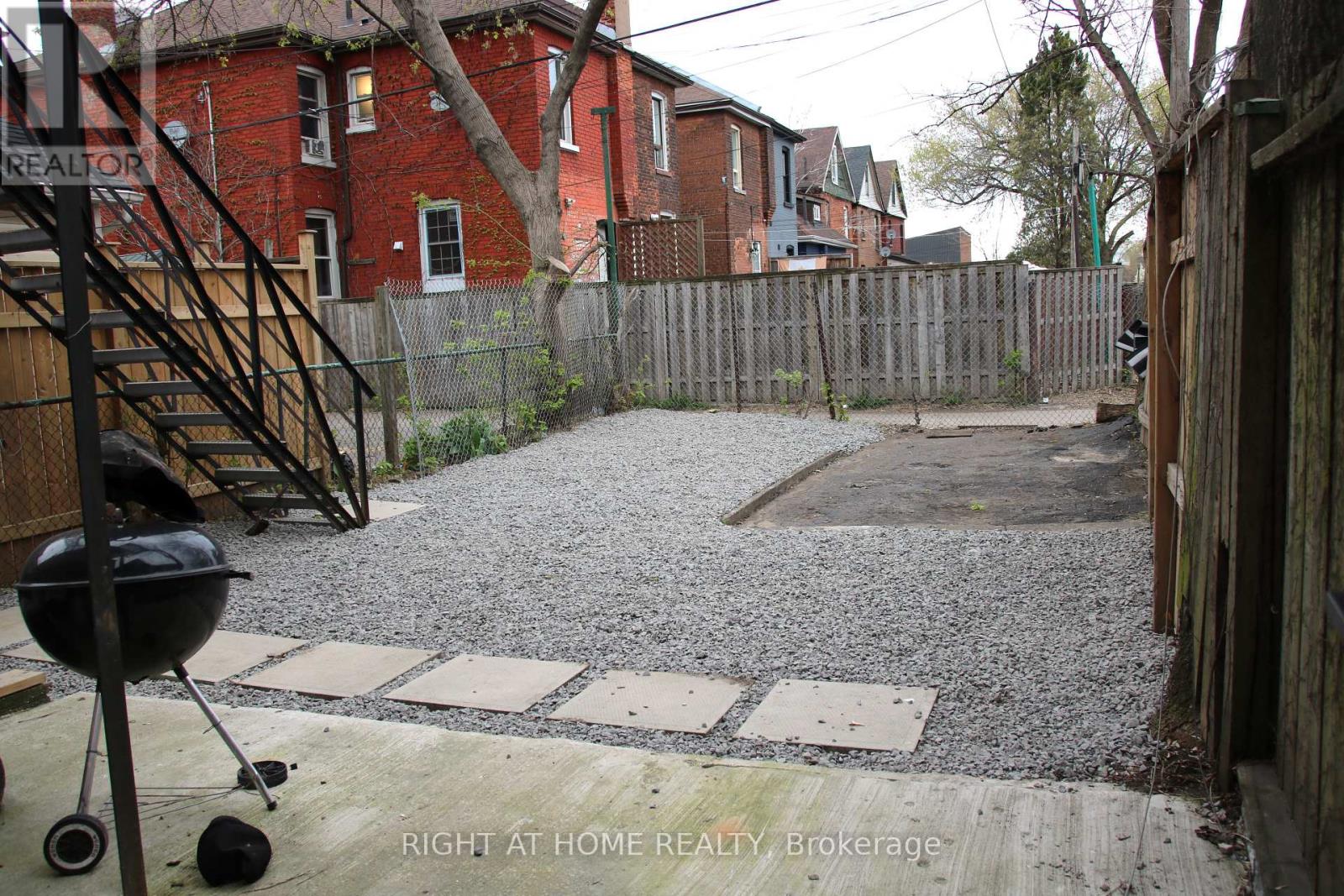 487 Cannon Street E, Hamilton (Gibson), Ontario  L8L 2E5 - Photo 21 - X12219524