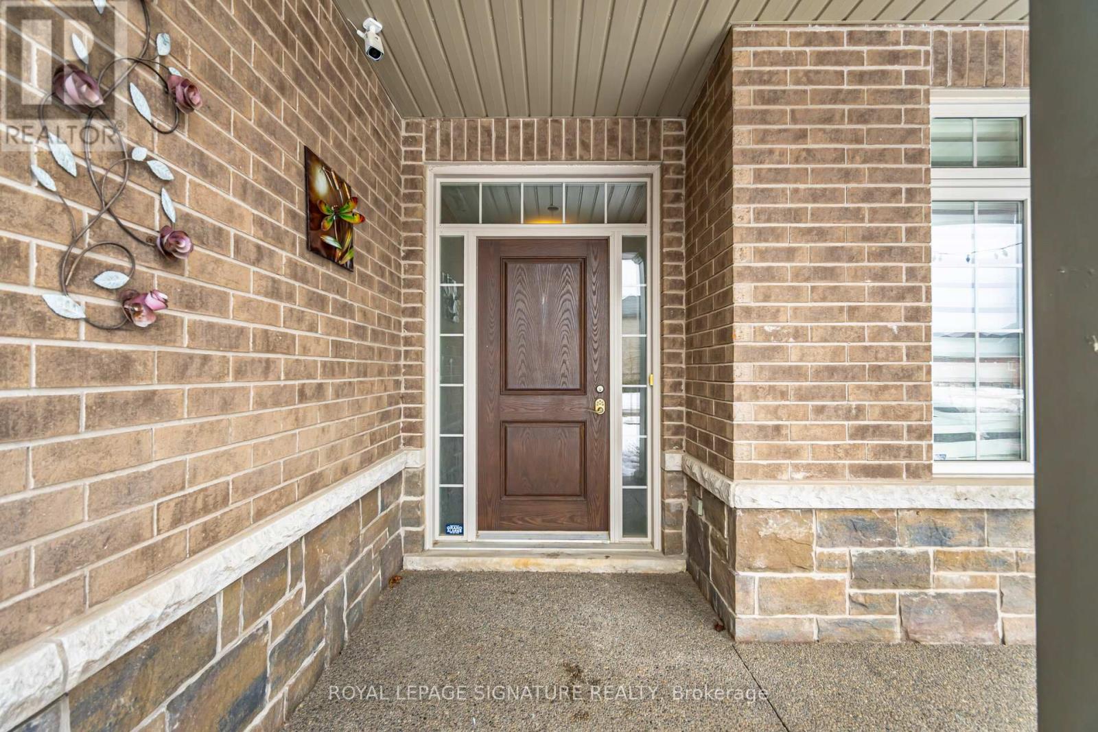 Property at 17 TRAILWOOD DRIVE image 3