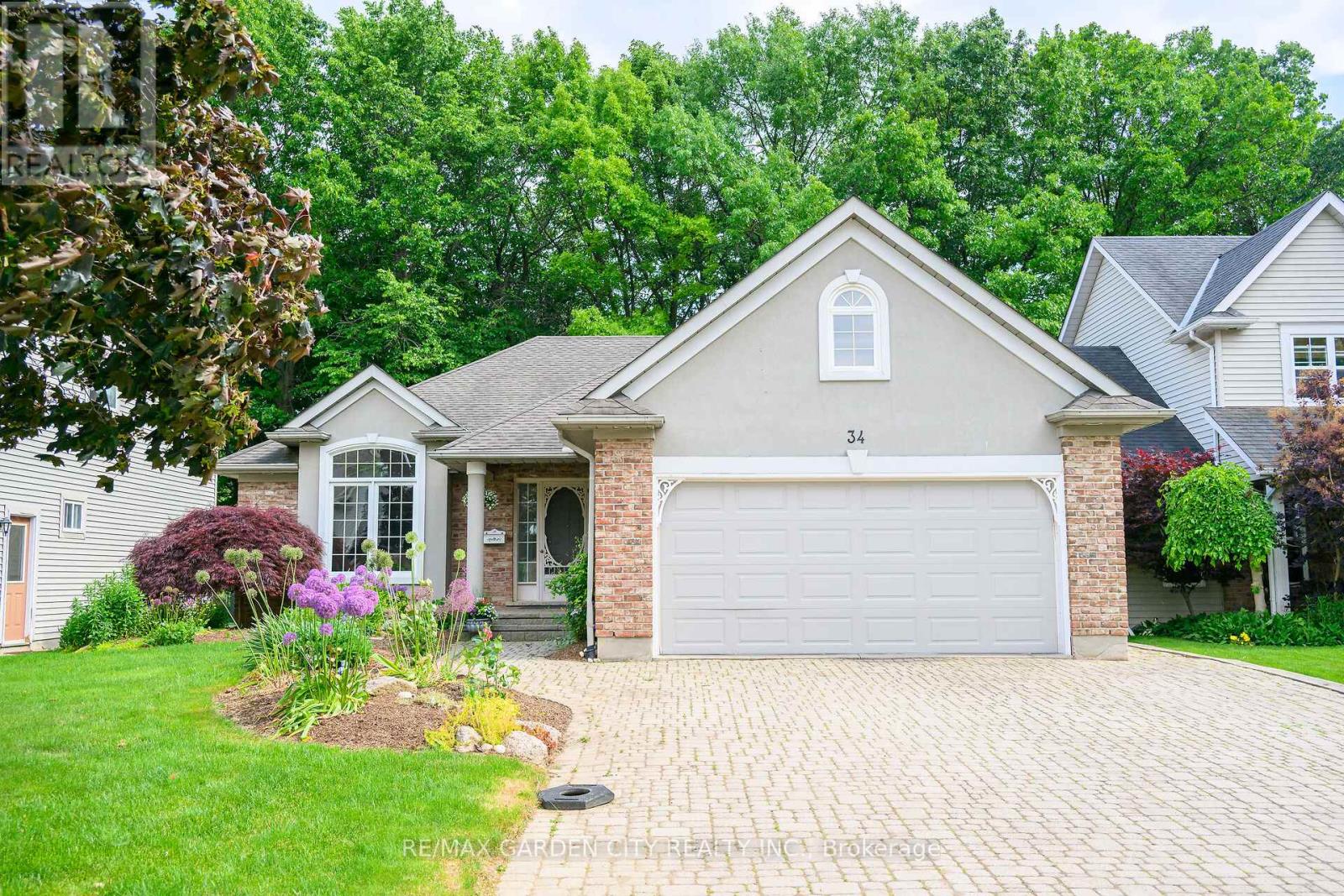 34 TIMBER LANE, St. Catharines, Ontario